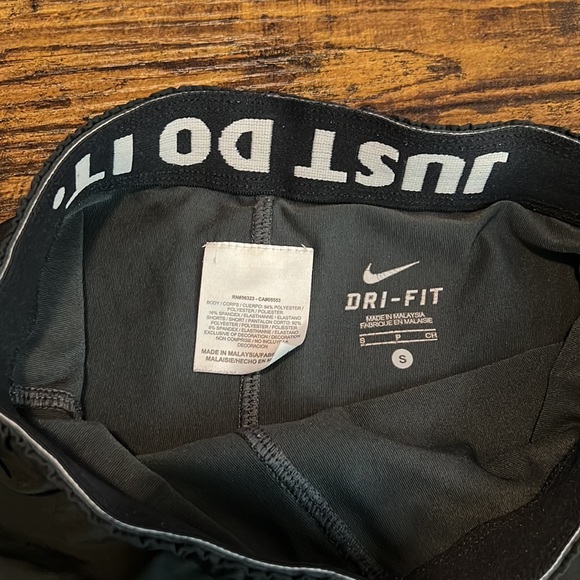 Nike Dri-Fit Shorts - Picture 2 of 5